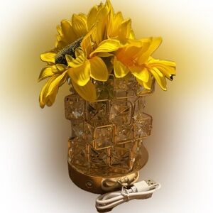 Elegant Gold Touch Lamp with Yellow Sunflowers